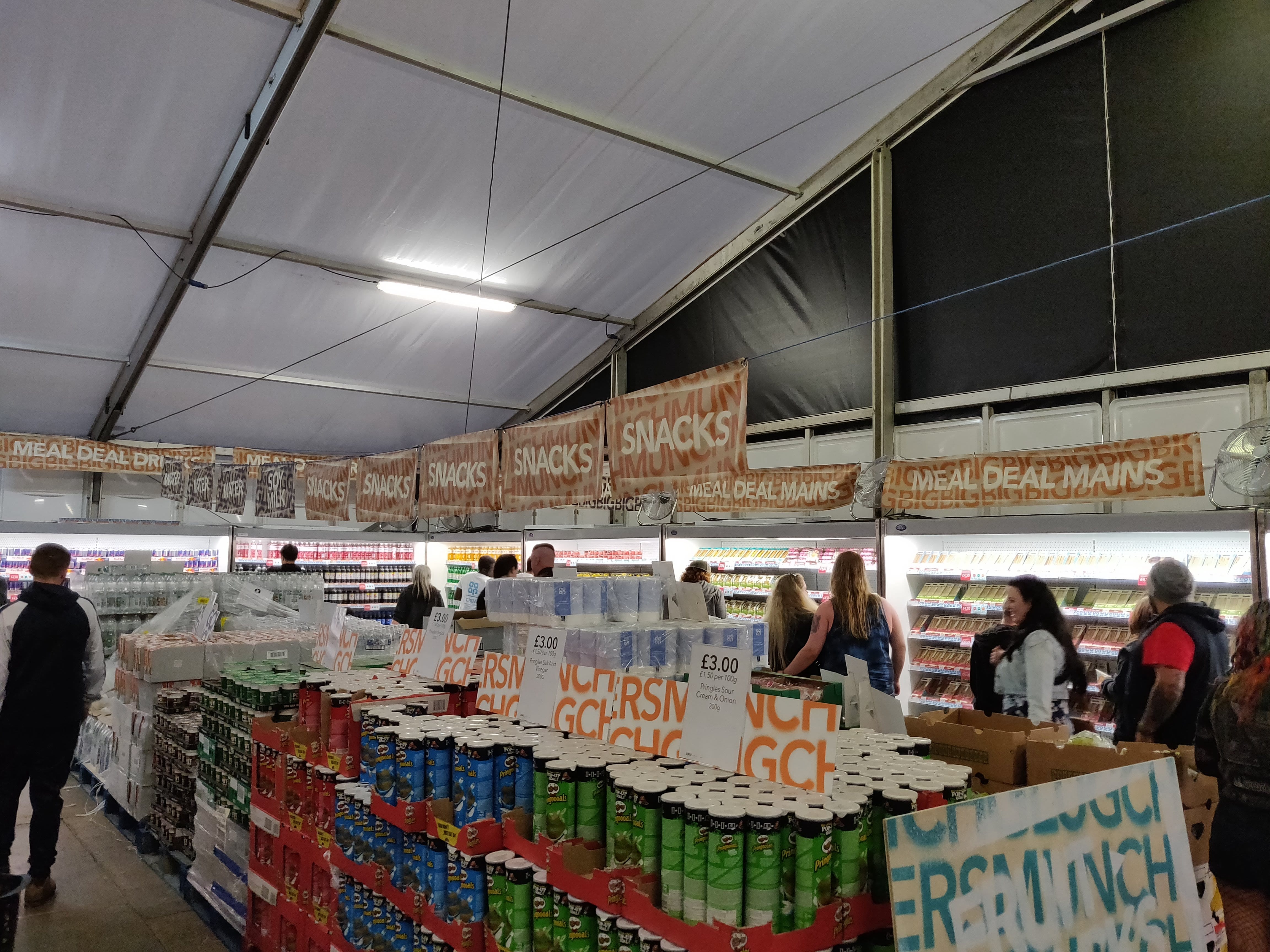 IMG 20180606 214201 Download Festival Co-op