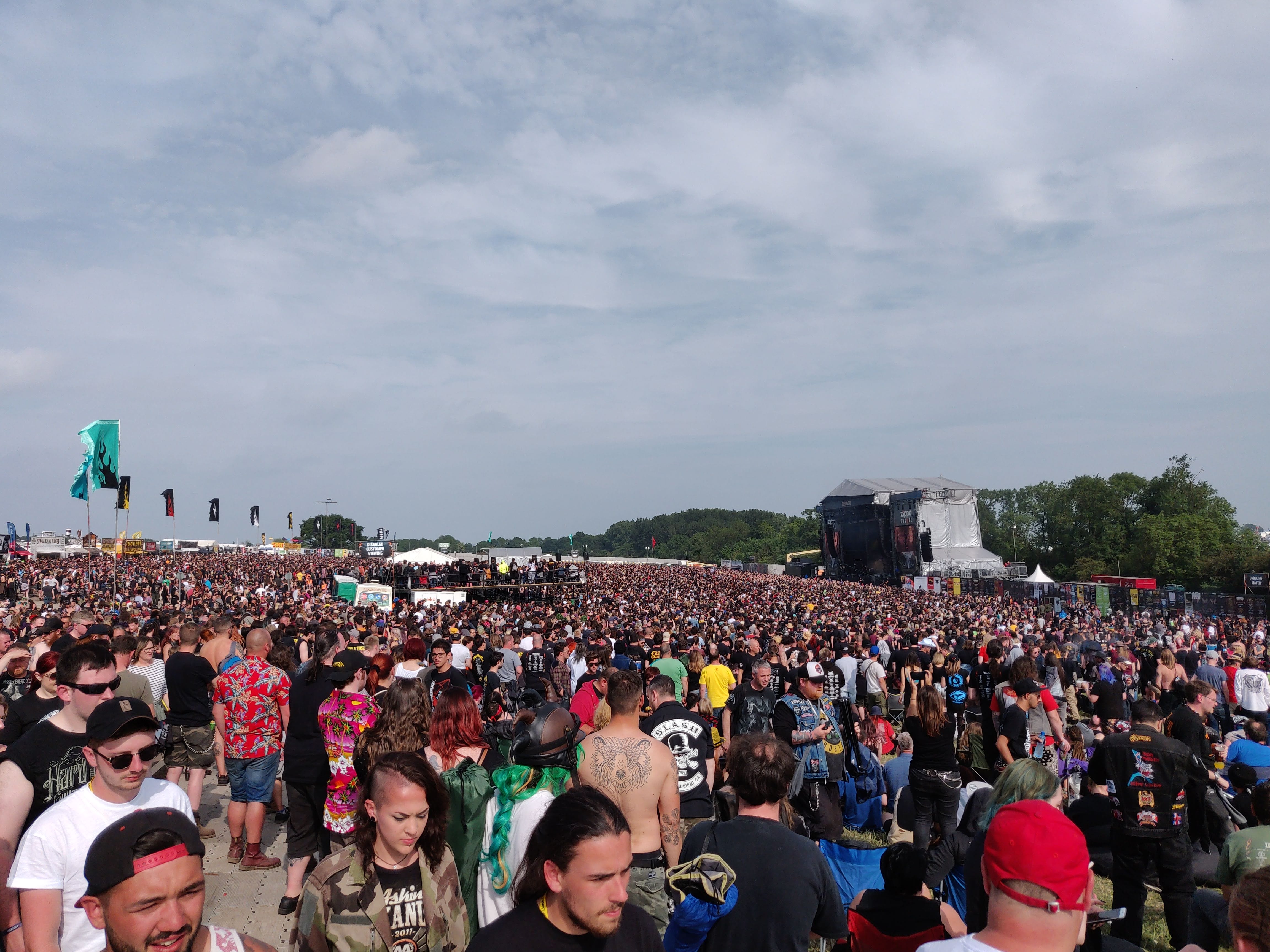 IMG 20180609 170747 Massive crowd for Babymetal